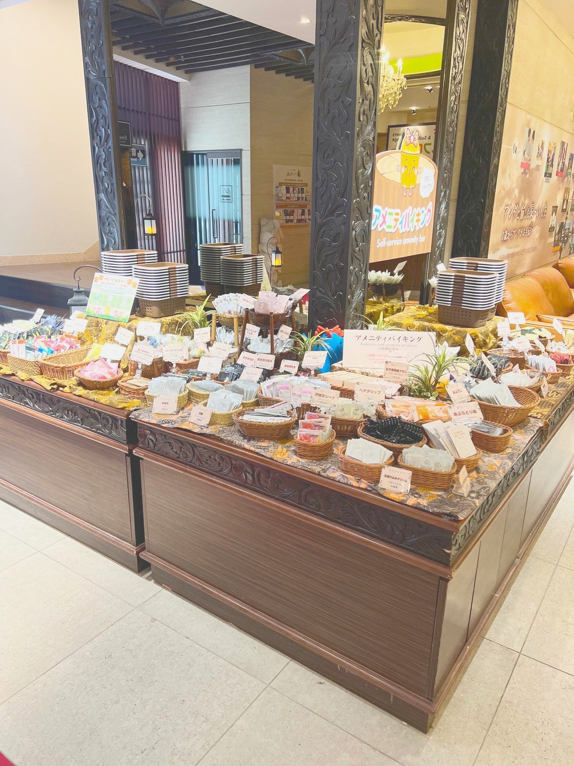 ベビー用品も並ぶアメニティコーナー