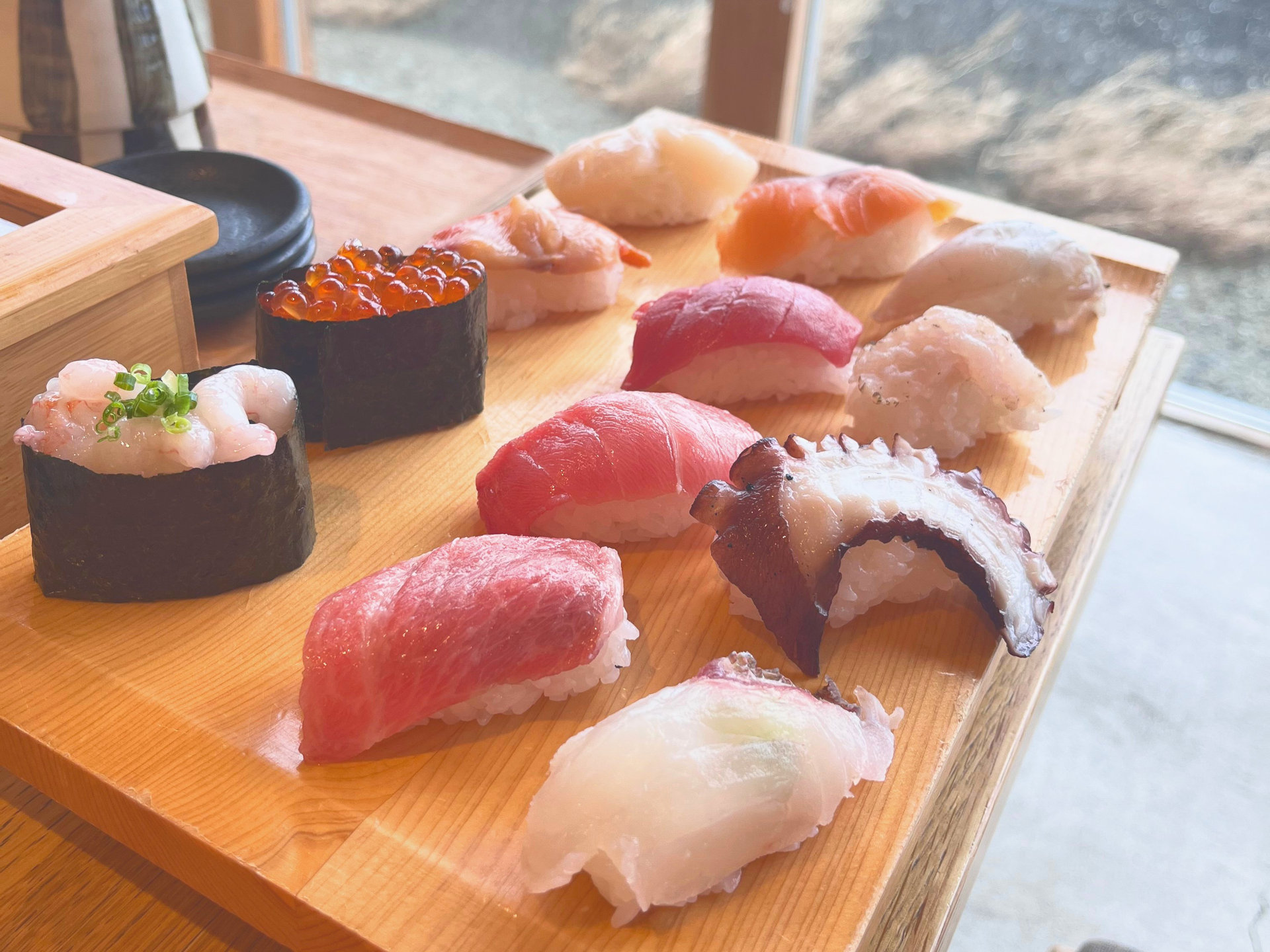 悦三郎(淡路島)は子連れで行ける?予約して楽しんだ海沿いのお寿司ランチ