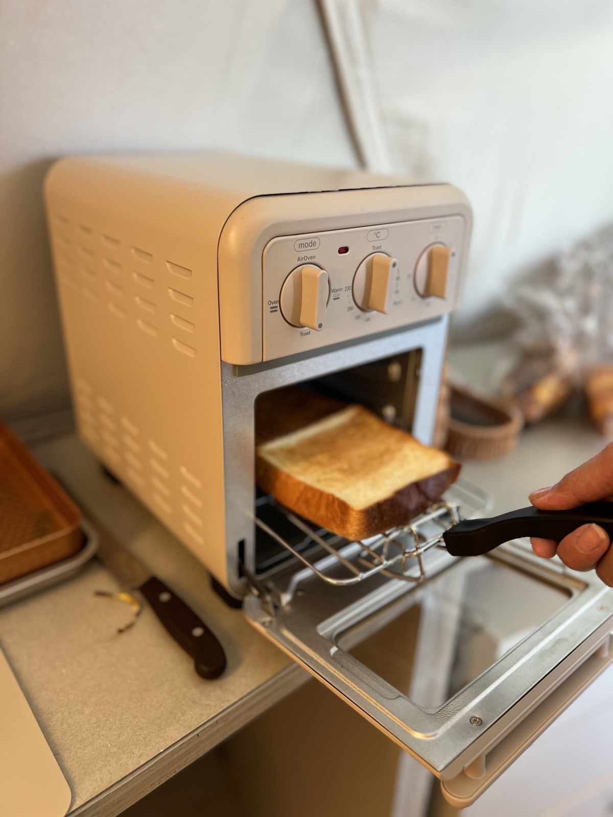 オーブントースターで焼くトースト