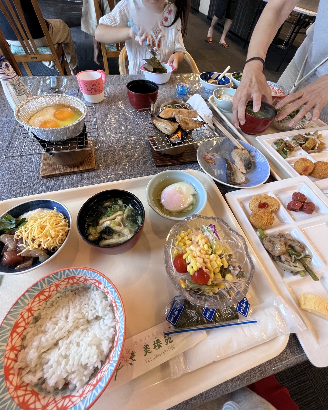 朝食の和定食のお膳
