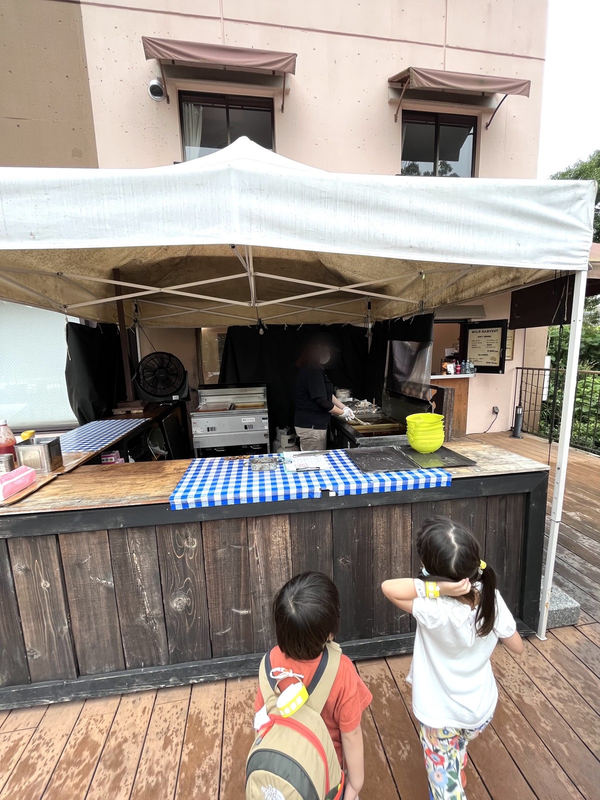 獲った魚を焼いてくれる屋台