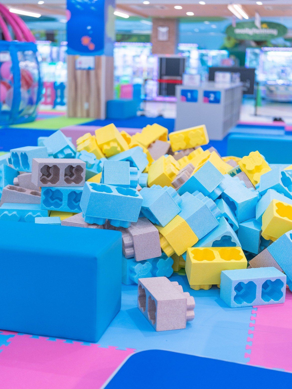 カラフルな大型ブロック