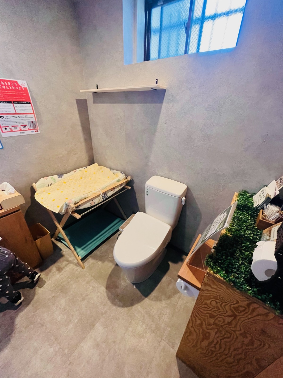おむつ替え台のあるトイレ