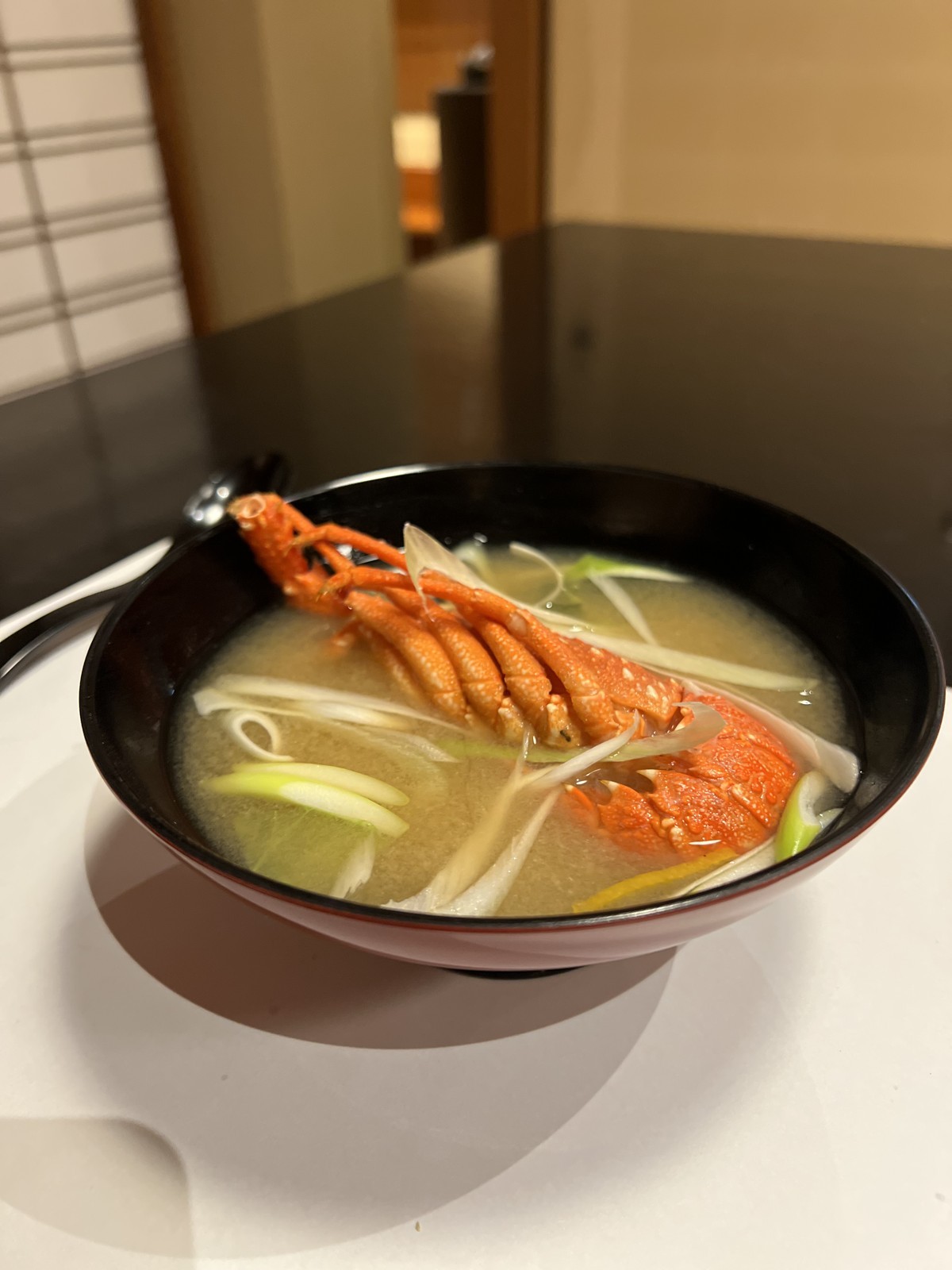 伊勢海老の入った味噌汁