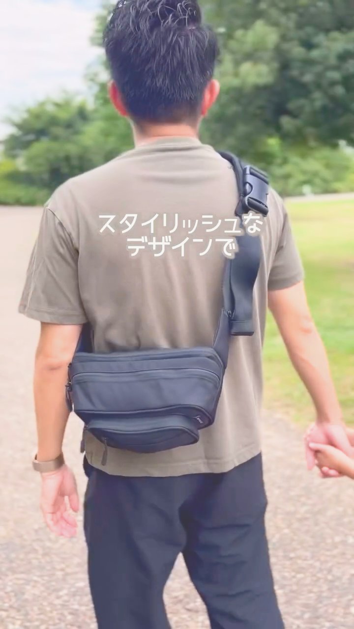 ショルダーバッグとして肩から掛けた状態