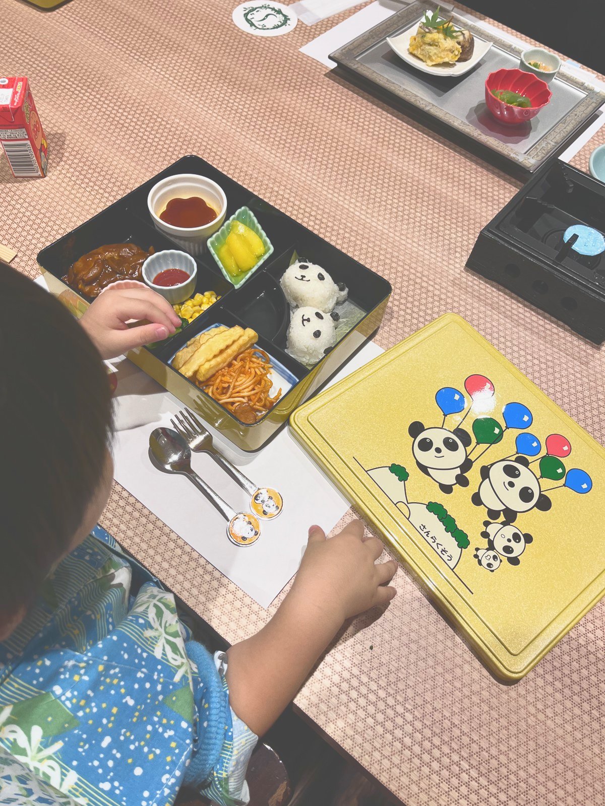 子ども用のプレート
