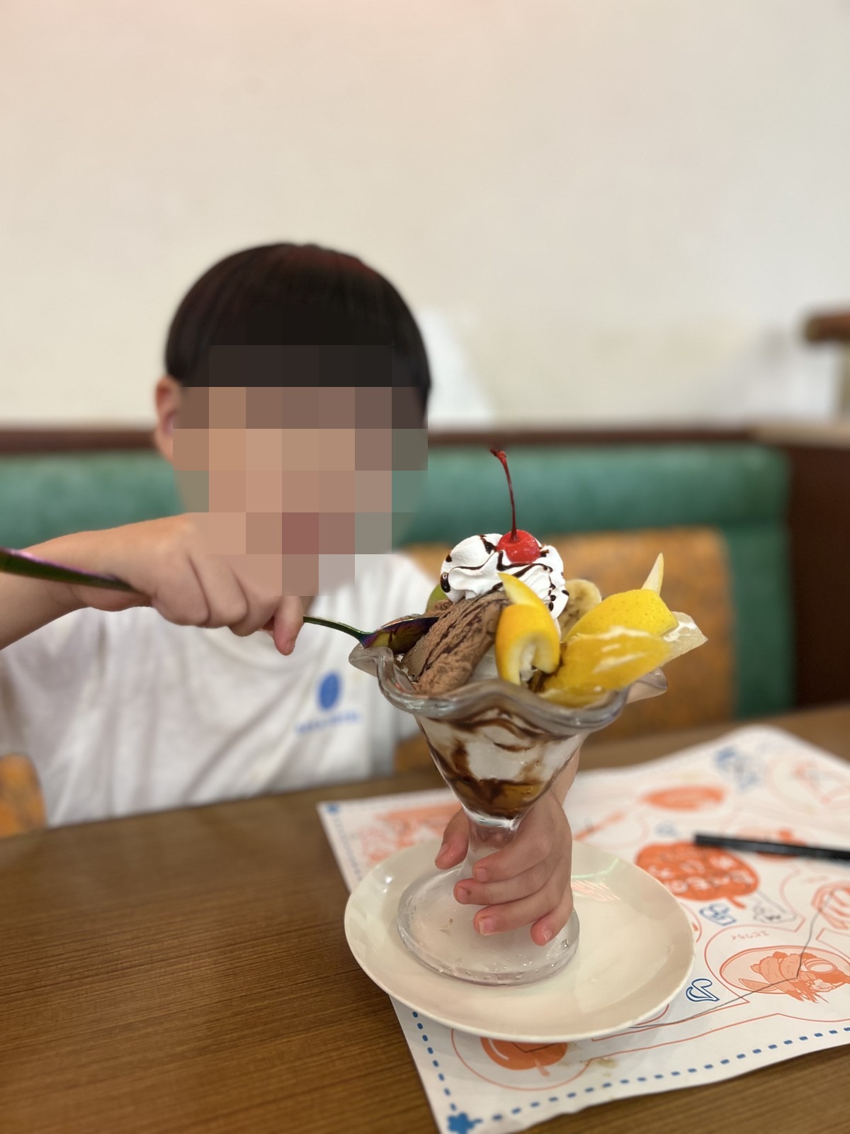 チョコレートパフェ