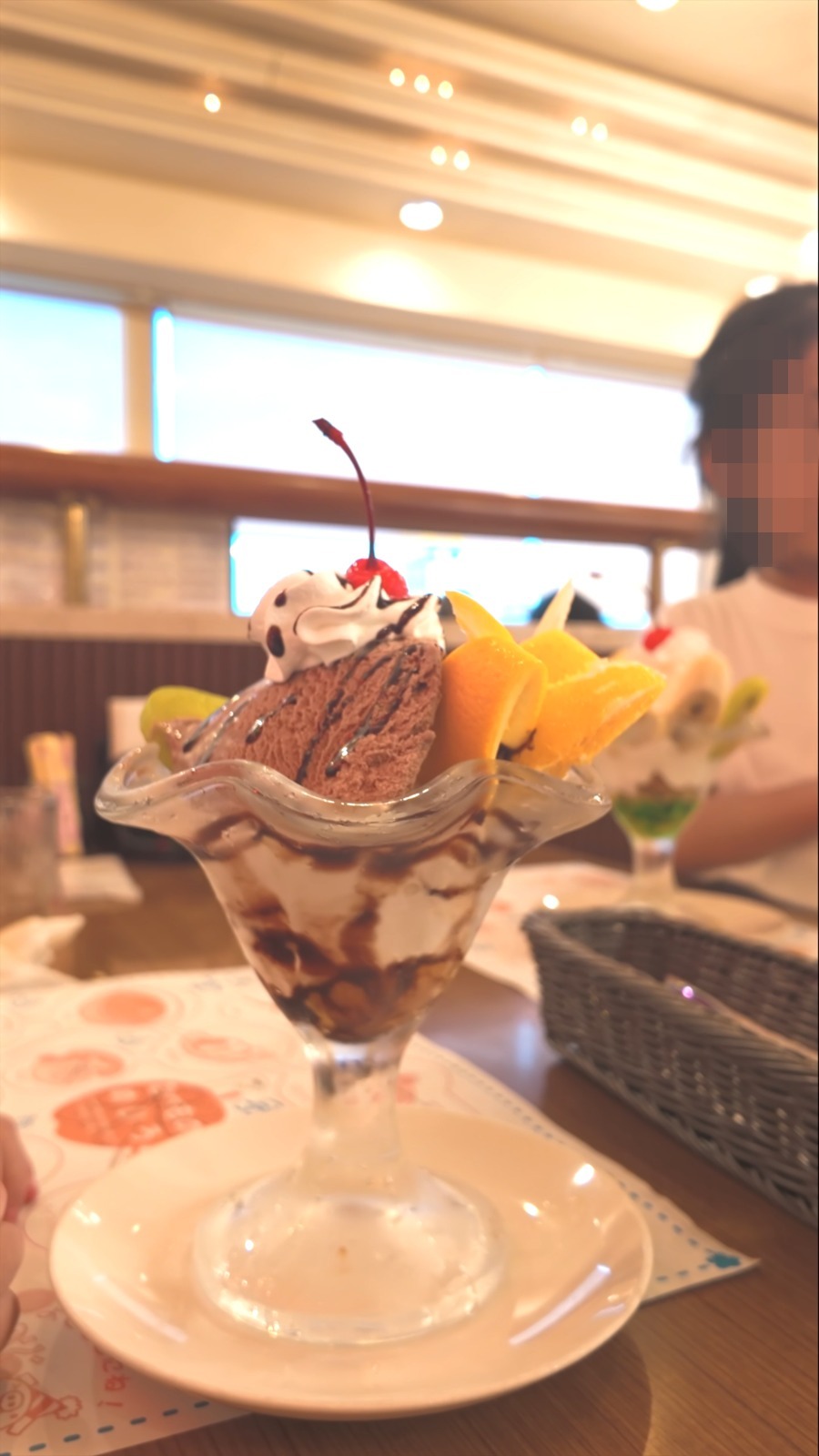 フルーツののったパフェ