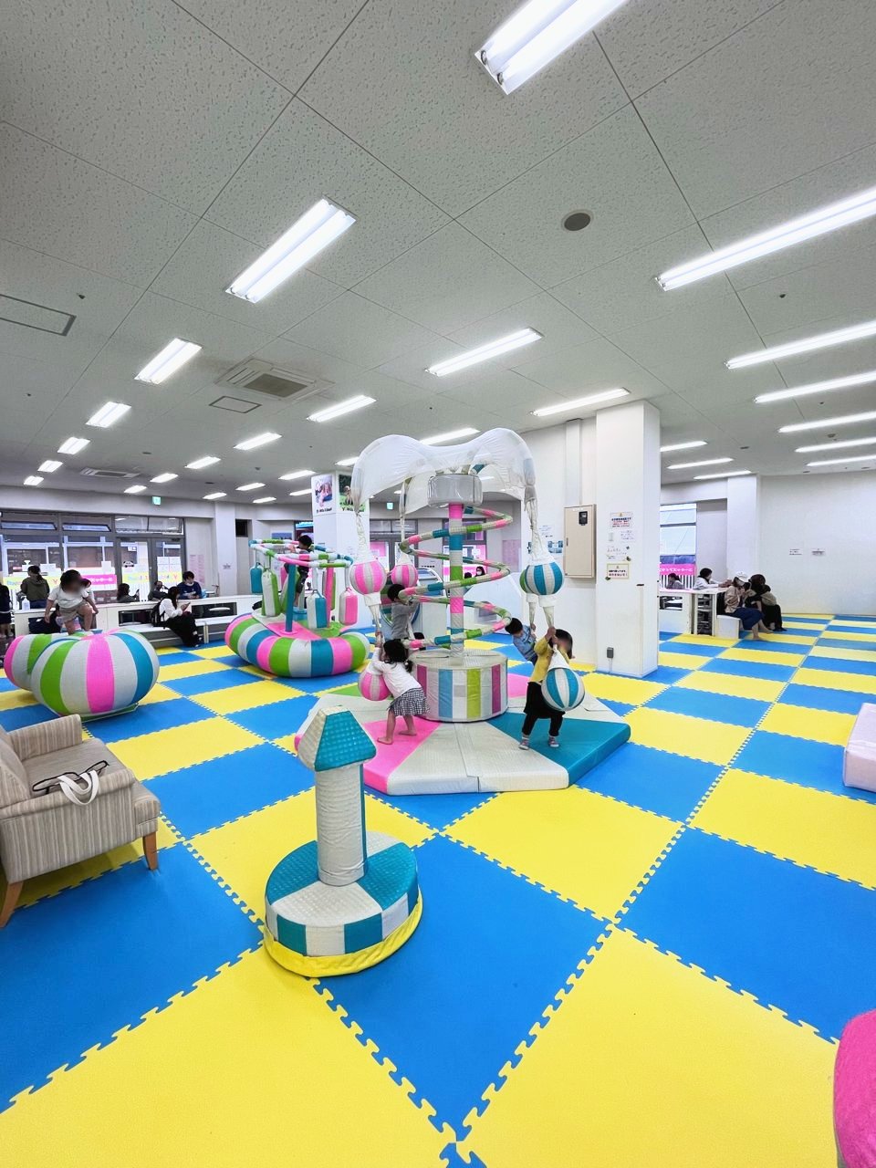 遊キッズ愛ランド アクロスモール泉北店は子連れにどう?小さい子が少し遊ぶのにちょうどいい室内の遊び場